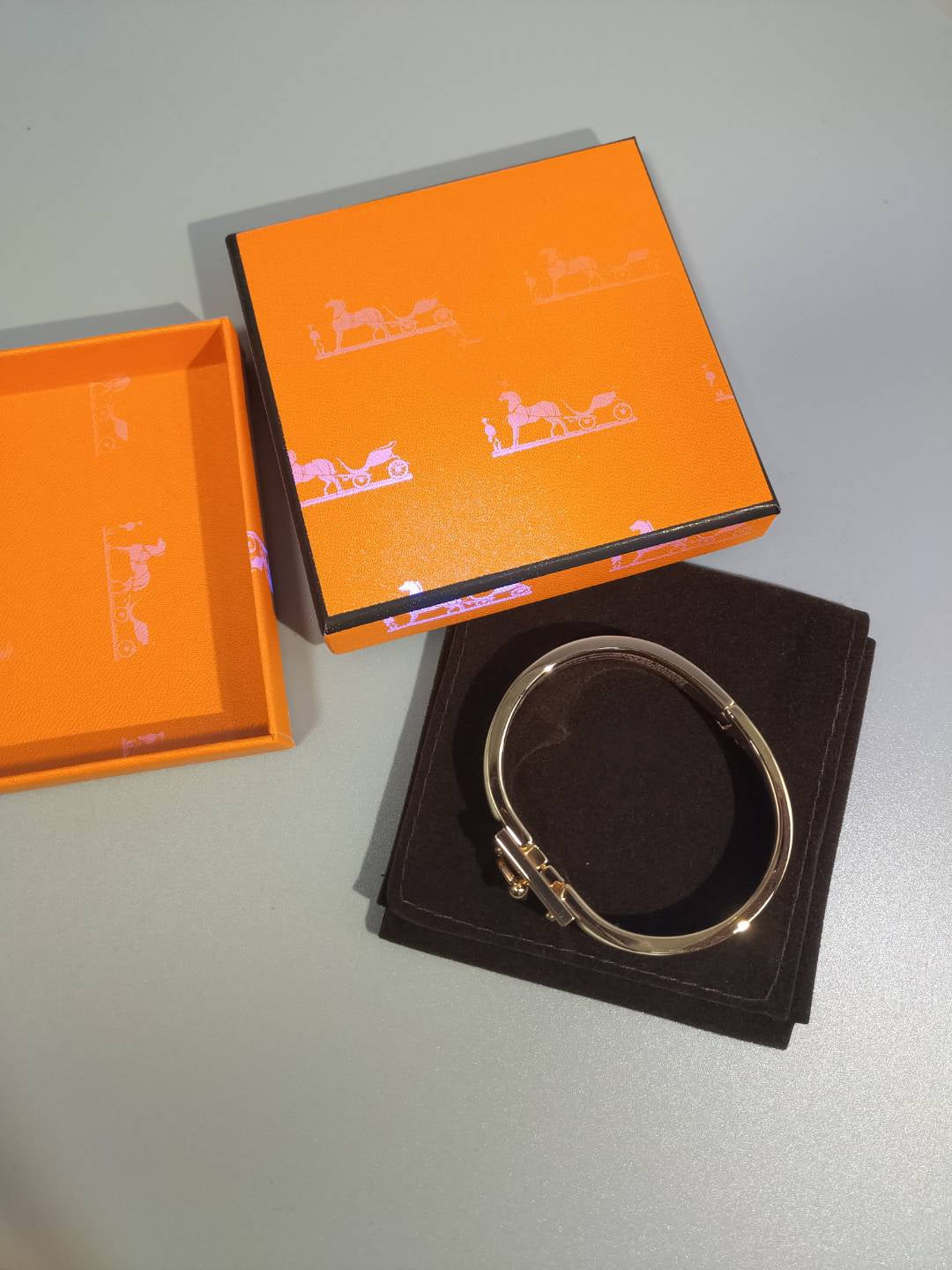 ¡®Moco¡¯H ORANGE BRACELET
