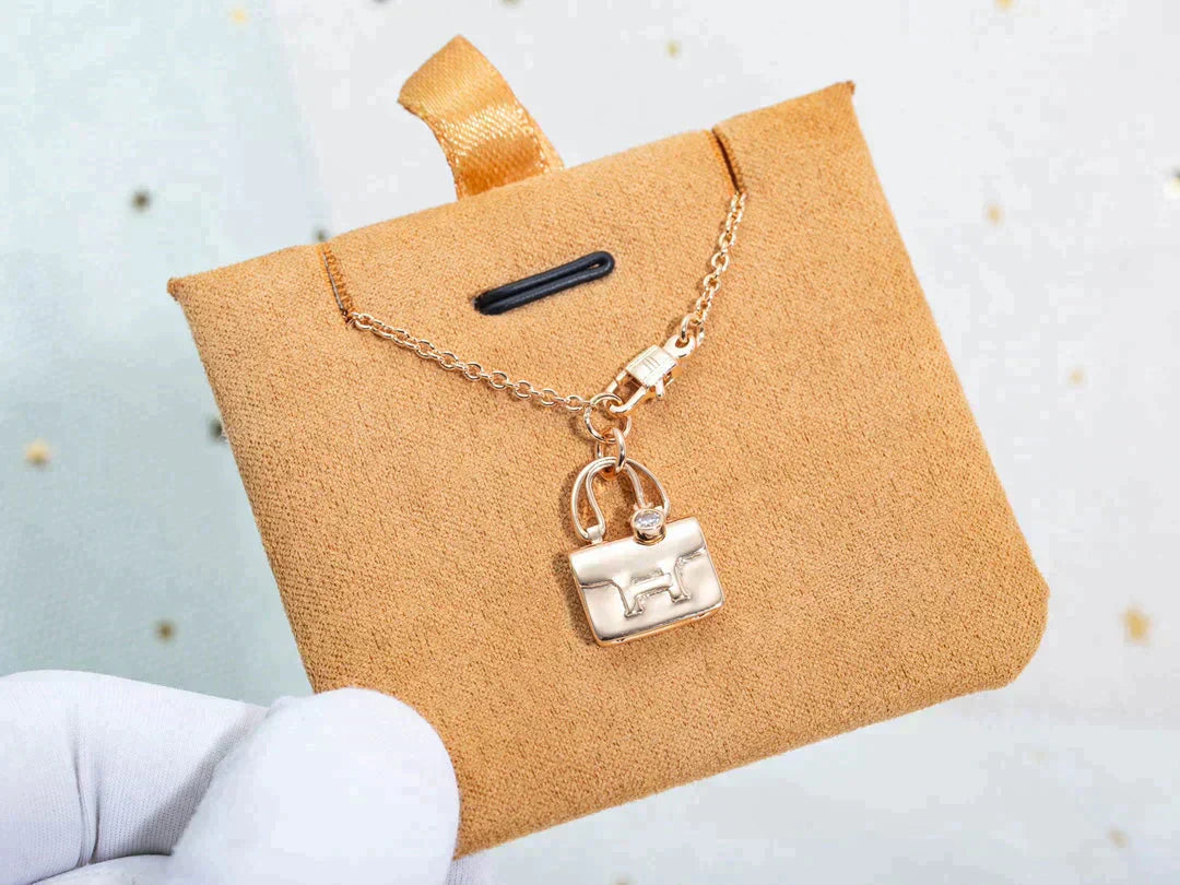 ¡®Moco¡¯AMULETTE PEDANT ROSE GOLD NECKLACE