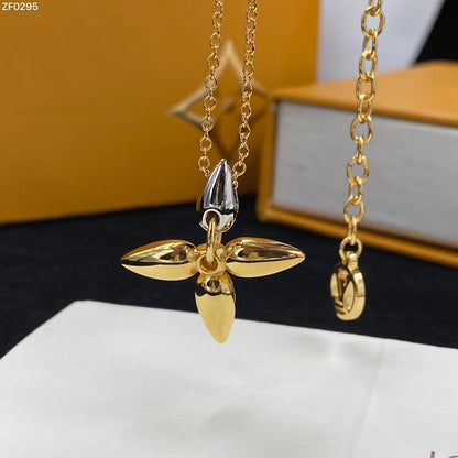¡®Moco¡¯LOUISETTE PEDANT GOLD NECKLACE