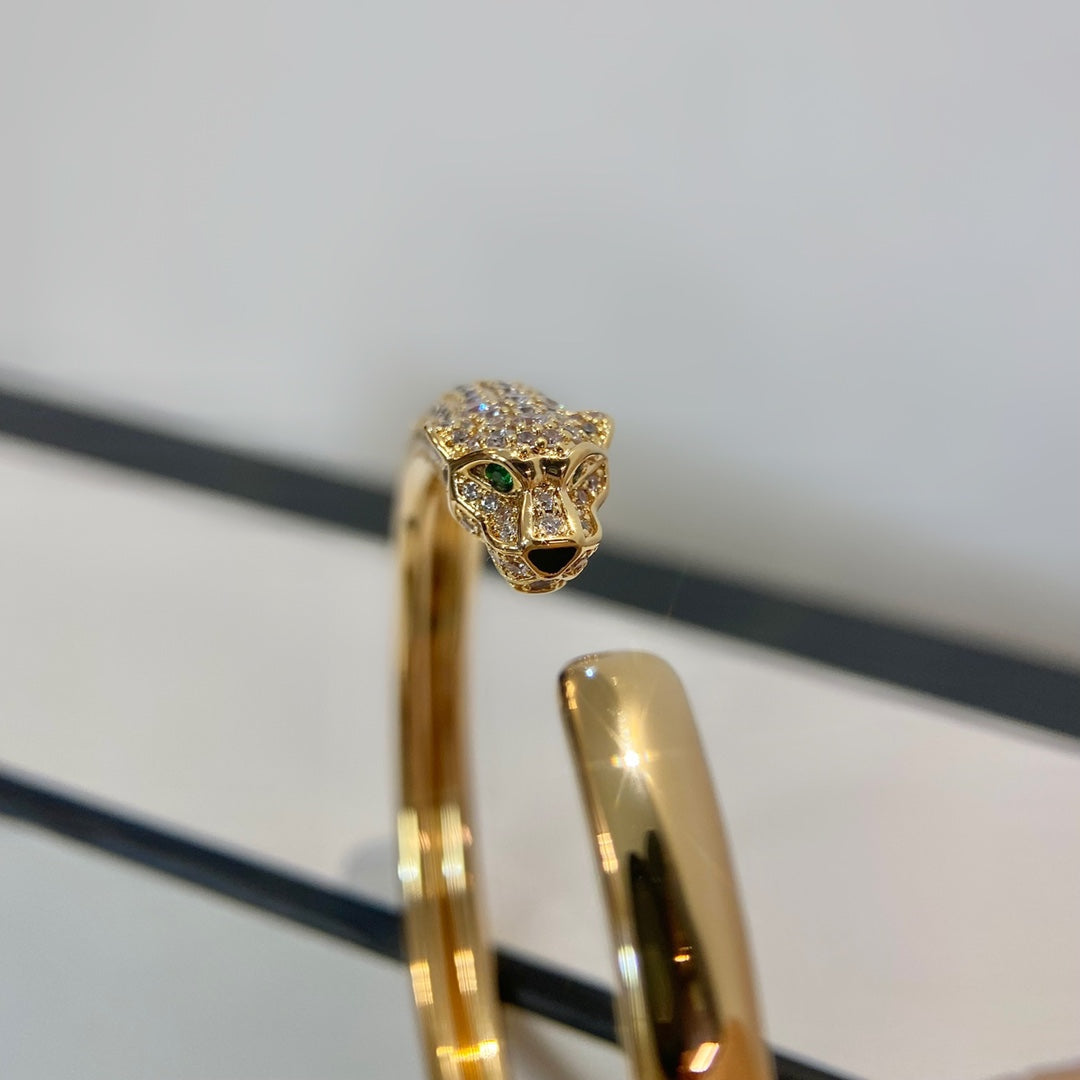¡®Moco¡¯PANTHERE GOLD DIAMOND OPEN BRACELET