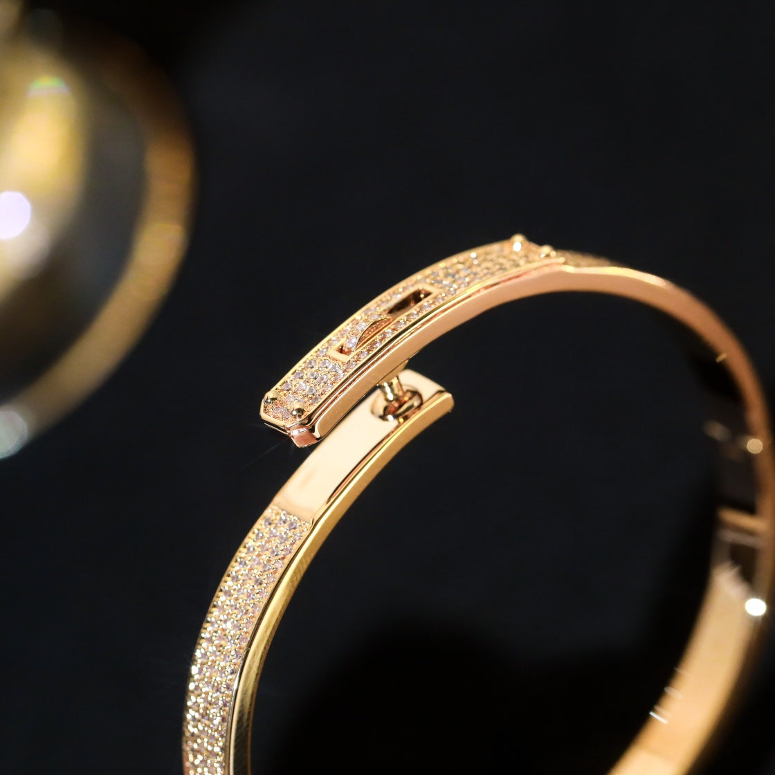 ¡®Moco¡¯KELLY BRACELET DIAMOND PAVED