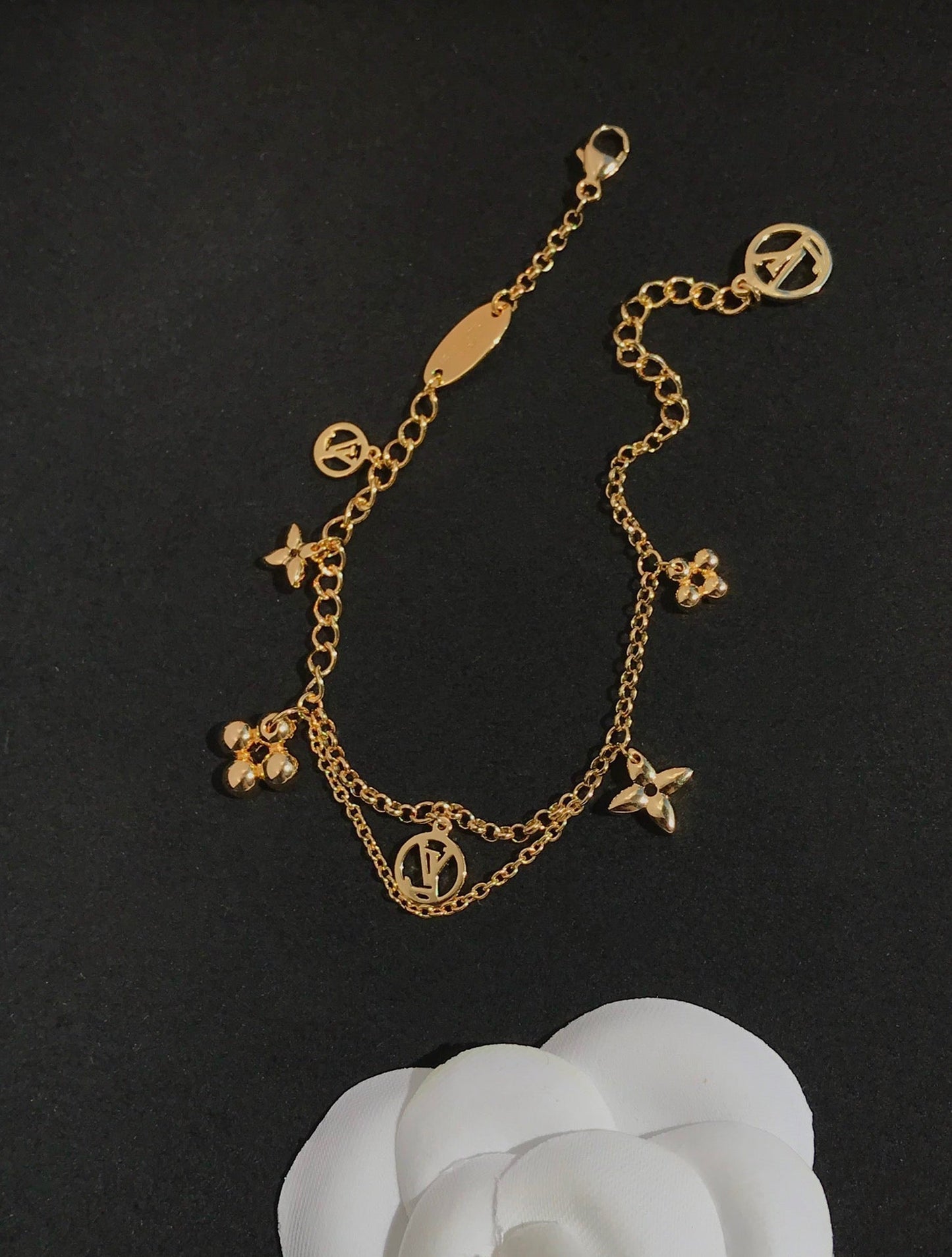 ¡®Moco¡¯BLOOMING PINK GOLD MOP BRACELET