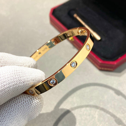 ¡®Moco¡¯LOVE BRACELET 6.1MM 10 DIAMONDS