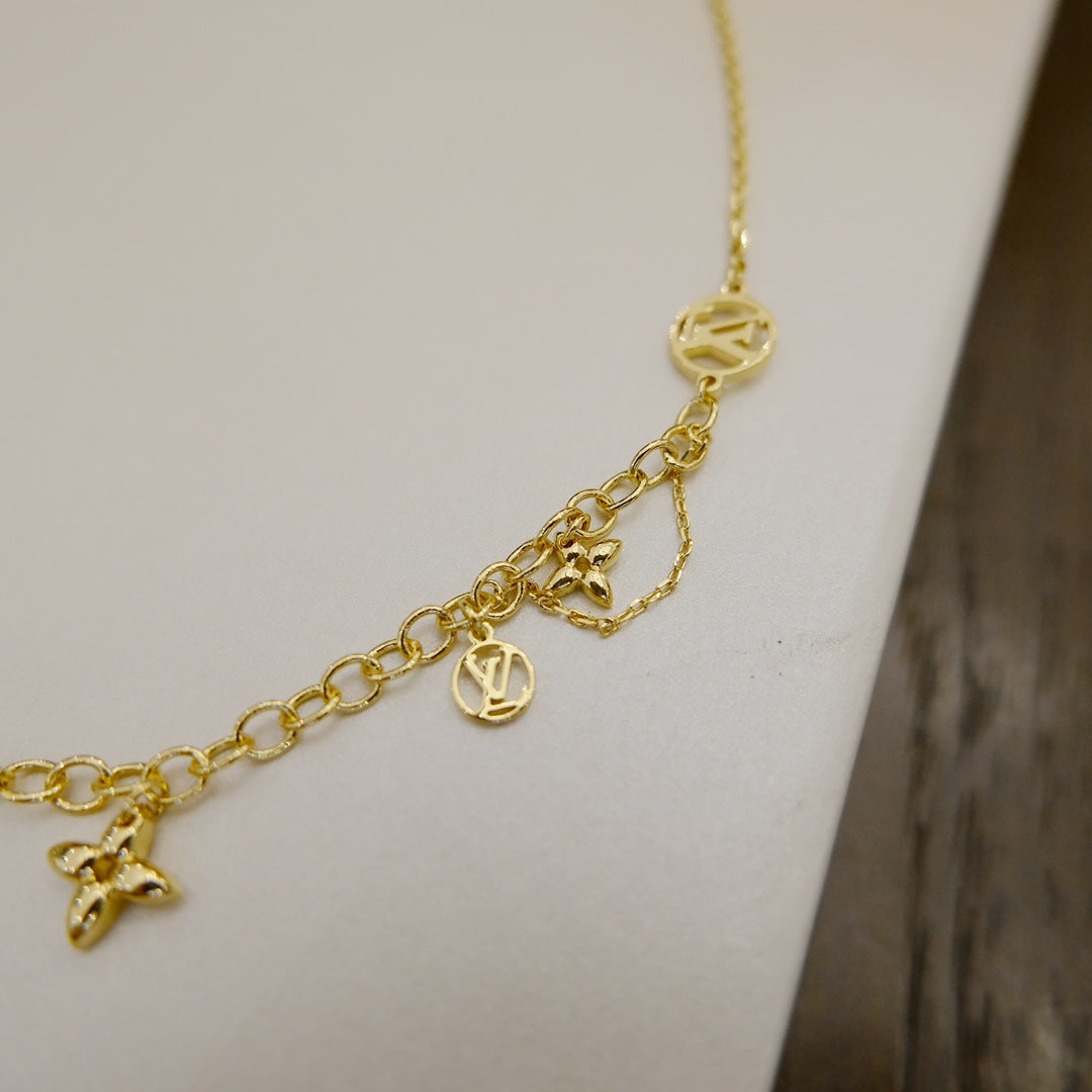 ¡®Moco¡¯BLOOMING SUPPLE NECKLACE BRASS